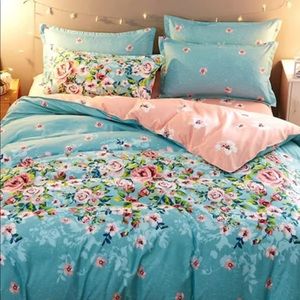 NEW allover flower print sheet set